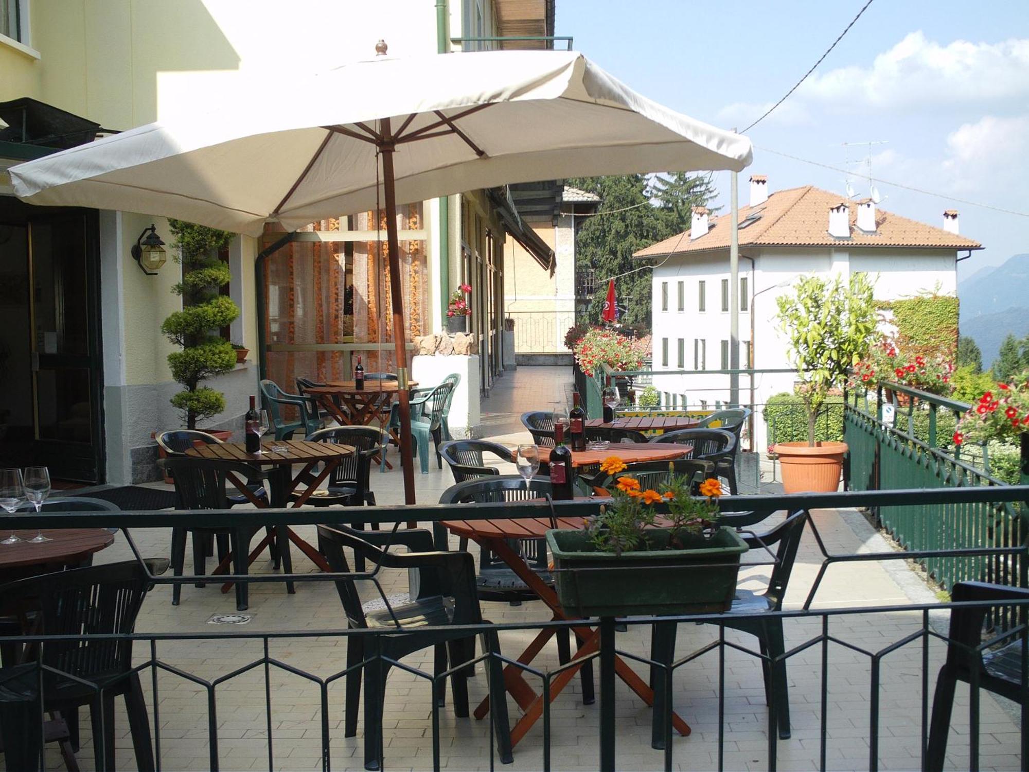 Budget Vittoria & Ristorante *